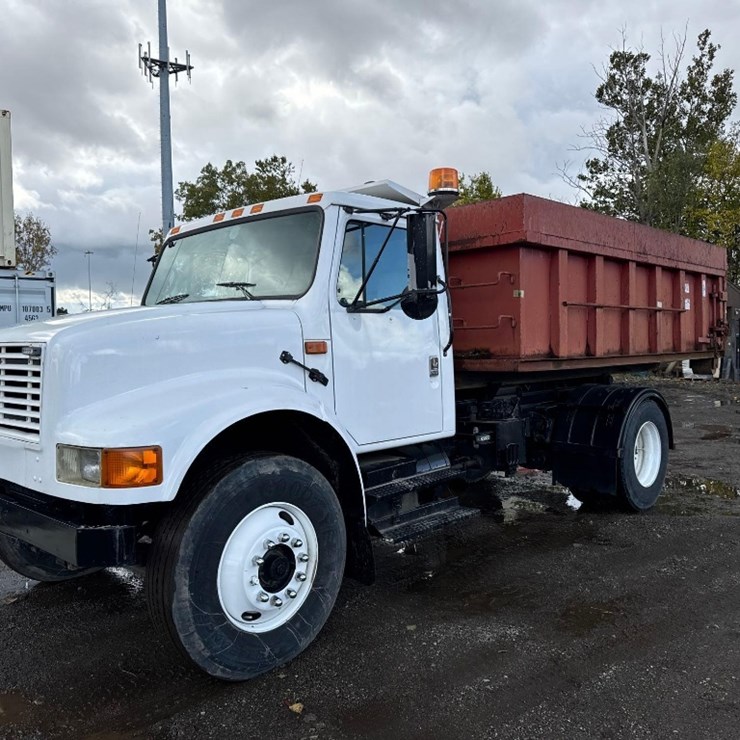 1995 INTERNATIONAL 4900