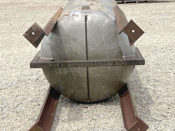 500-gallon-stainless-steel-upright-tank-w/-legs-image-7