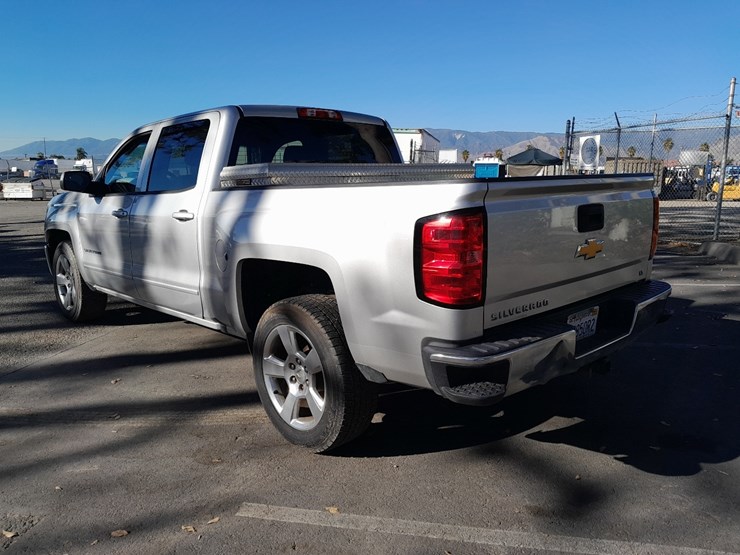2018-chevrolet-silverado-image-4