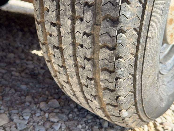 1976-snct-16'-stock-trailer-image-30