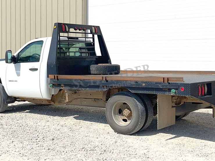 2012-chevrolet-3500-image-6