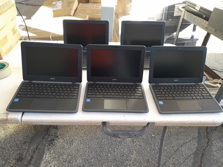 lot#--acer-chromebooks-image-2