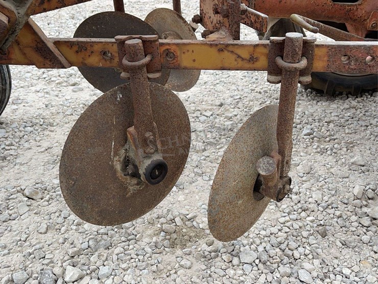 allis-chalmers-model-g-tractor-w/-implements-image-25