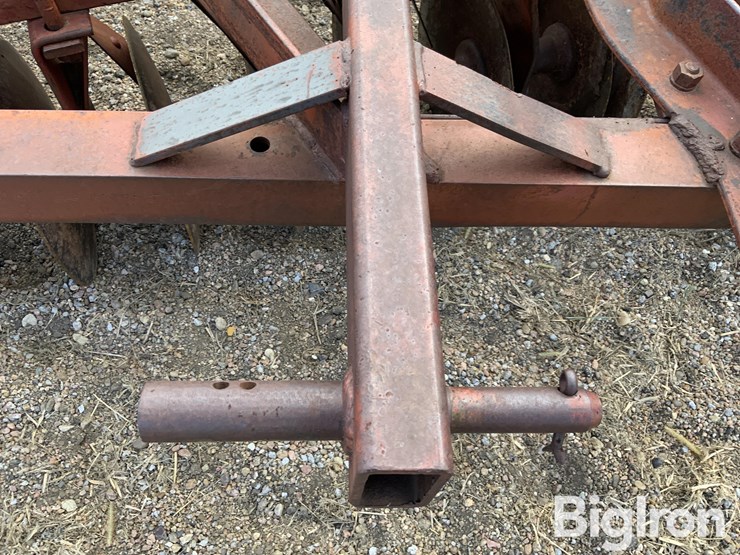 international-370-image-13