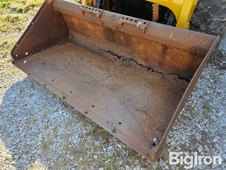 2007-caterpillar-226b3-image-16