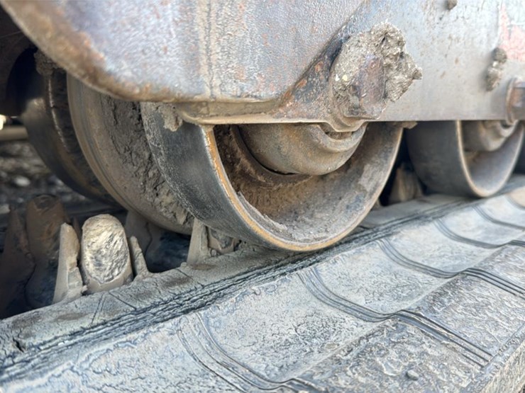 2020-bobcat-t870-image-18