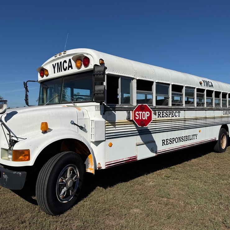 1992 INTERNATIONAL 3800