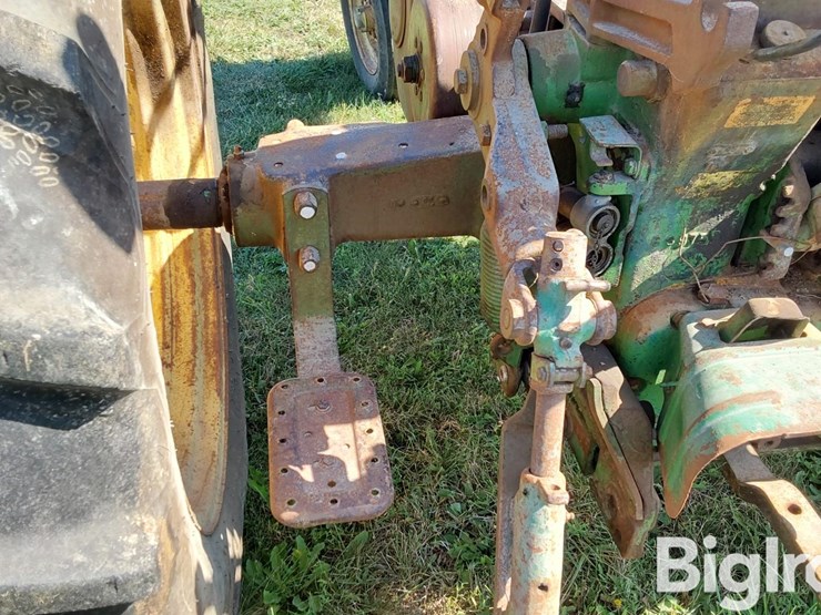 1959-john-deere-530-image-16