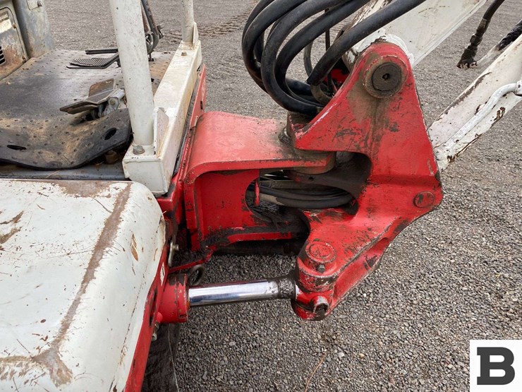 takeuchi-tb135-image-39