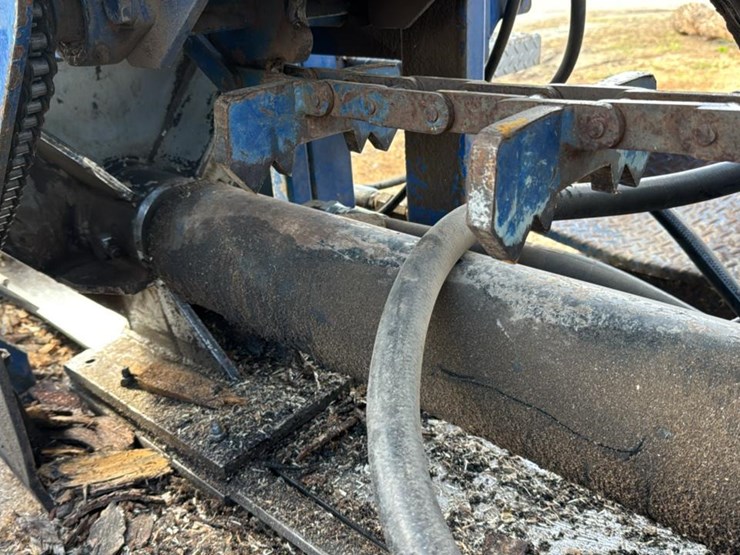 2016-caterpillar-c2.2-image-19