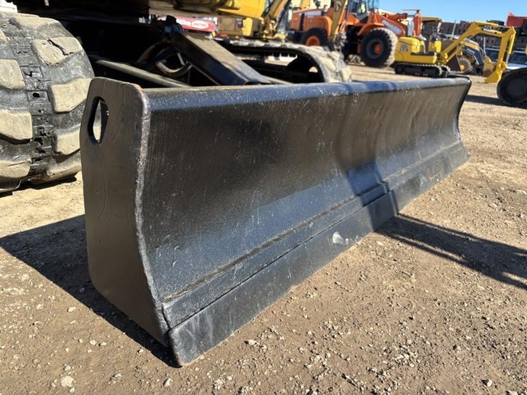 caterpillar-303.5e2-cr-image-10