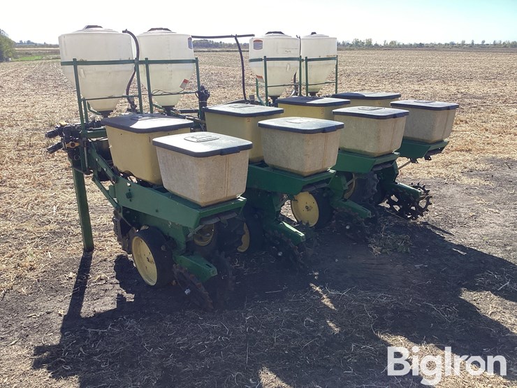 john-deere-7000-image-7