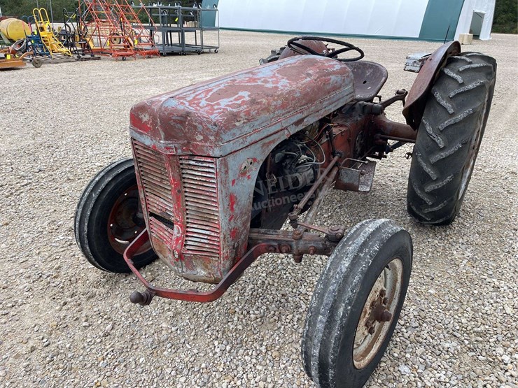 ferguson-to20-image-10