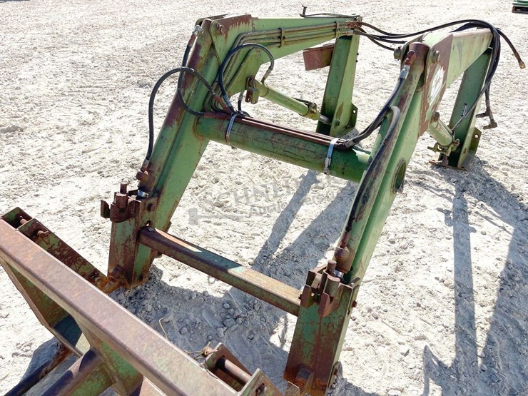 john-deere-148-image-9