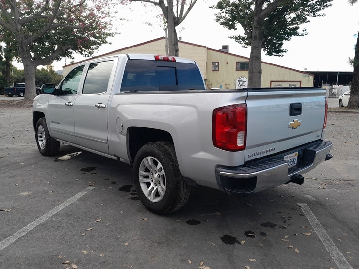 2018-chevrolet-silverado-image-3