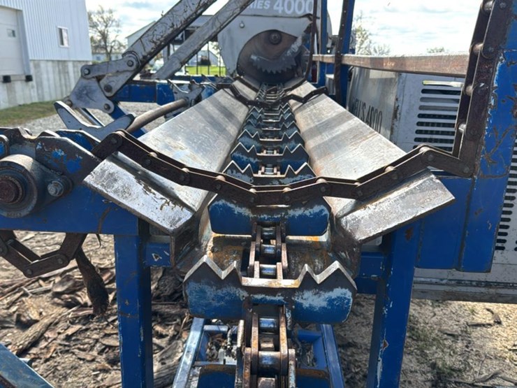 2016-caterpillar-c2.2-image-8