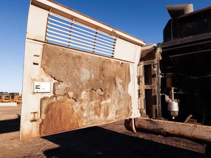 #1016-•-2014-link-belt-470x3-excavator-image-92