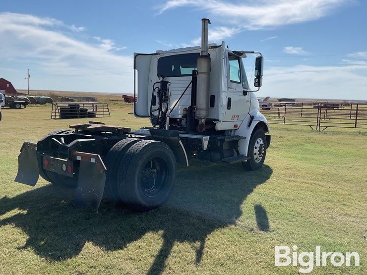 2005-international-8600-image-5