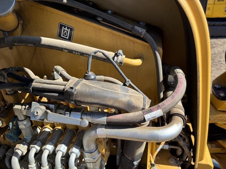 caterpillar-303.5e2-cr-image-42