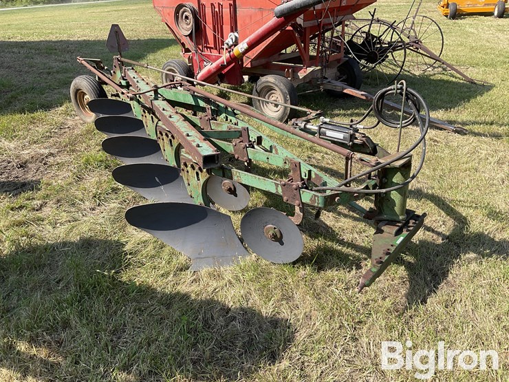 john-deere-5-image-3