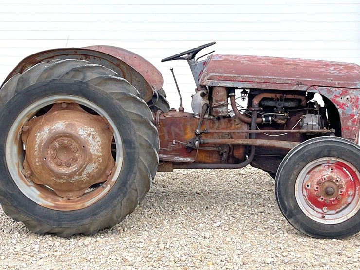 ferguson-to20-image-3