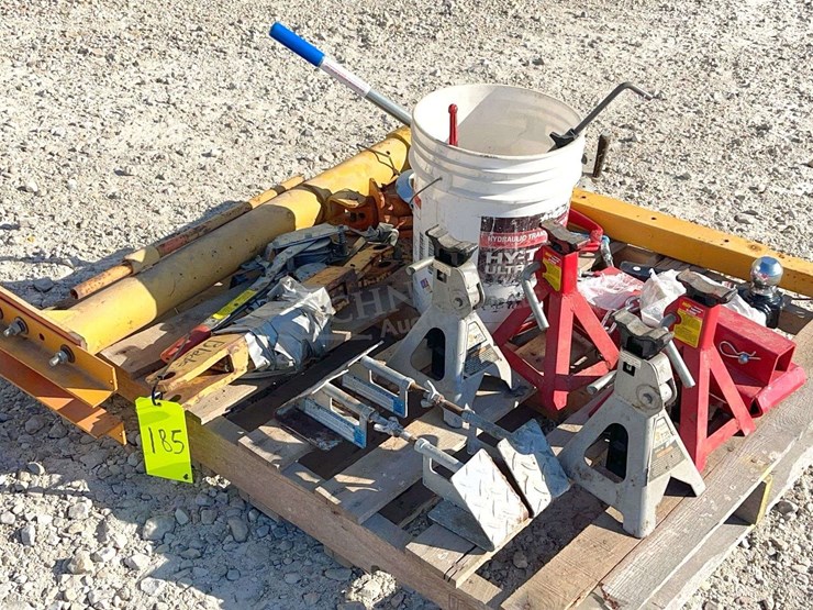 group-of-jack-stands,-lifting-equipment-&-misc.-image-2