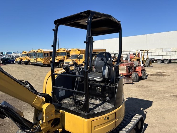 caterpillar-303.5e2-cr-image-23