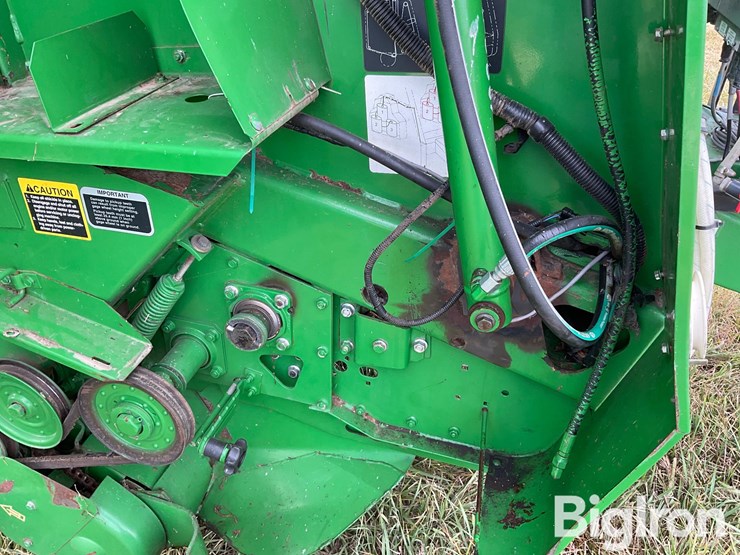 2000-john-deere-566-image-16