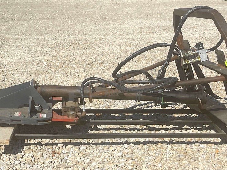 skid-steer-hydraulic-rotating-high-reach-tree-shear,-from-the-estate-of-dr.-ken-buchmann-image-5