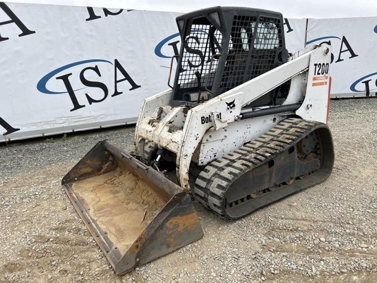 bobcat-t200-image-1