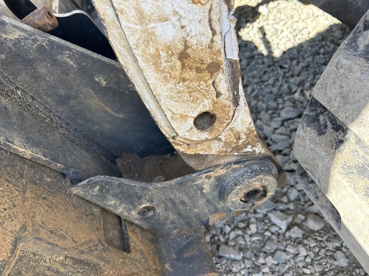 bobcat-t200-image-15