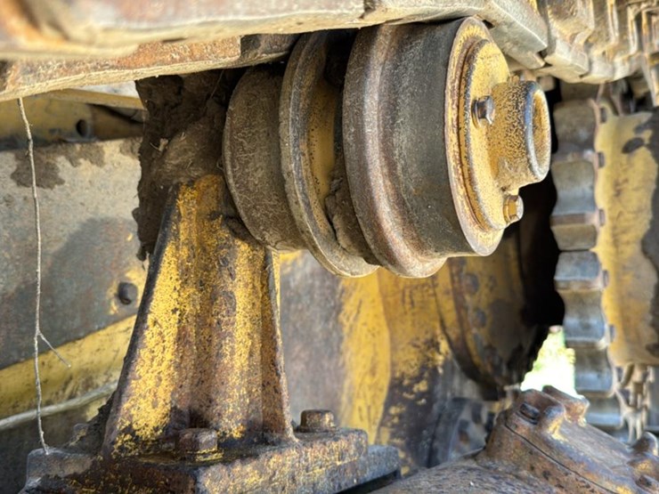 caterpillar-d4h-image-43