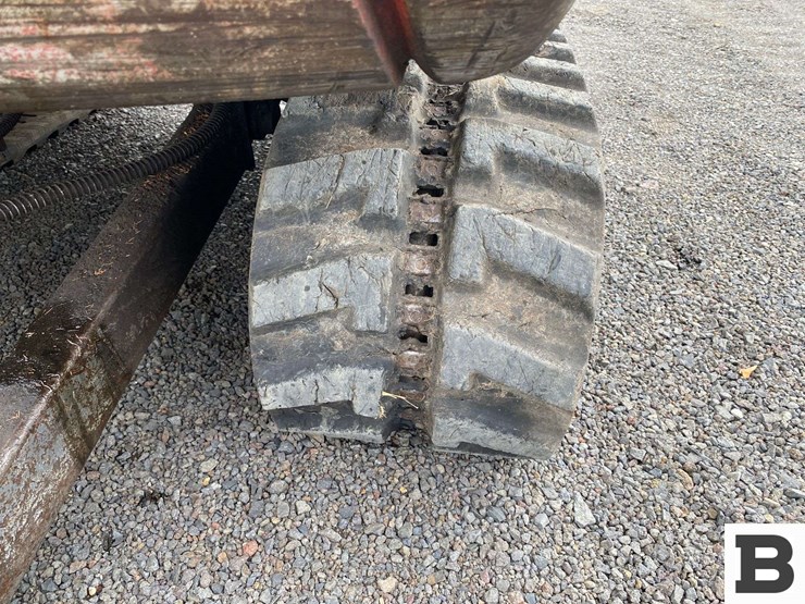 takeuchi-tb135-image-35