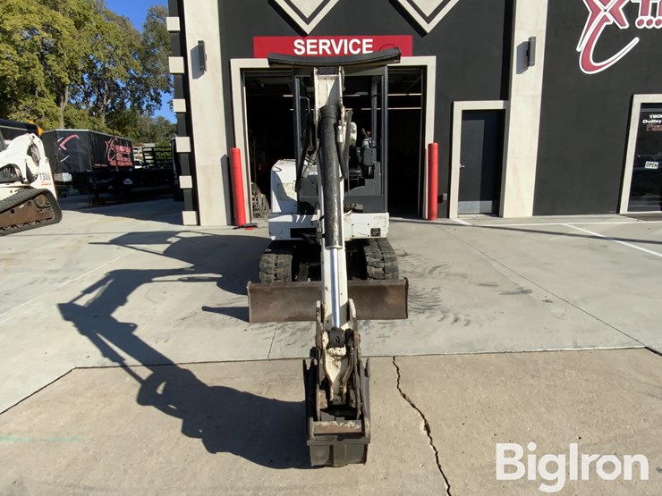 2000-bobcat-325-image-2