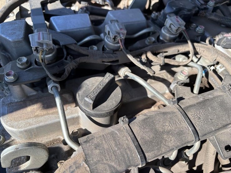 2015-toyota-8fdu30-image-34