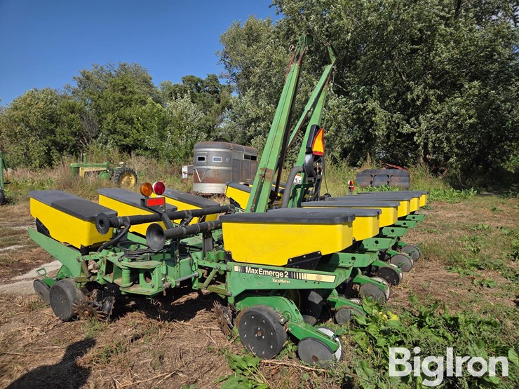 john-deere-7200-image-7