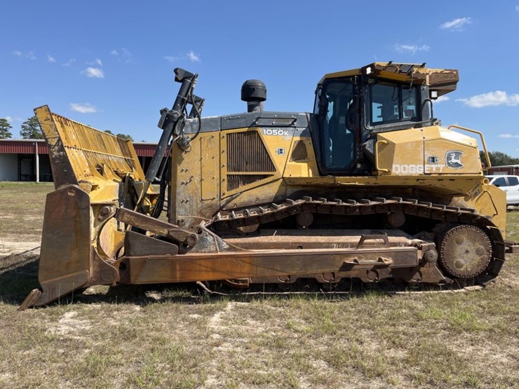 john-deere-1050-image-2