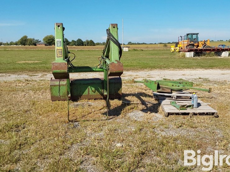 john-deere-148-image-6