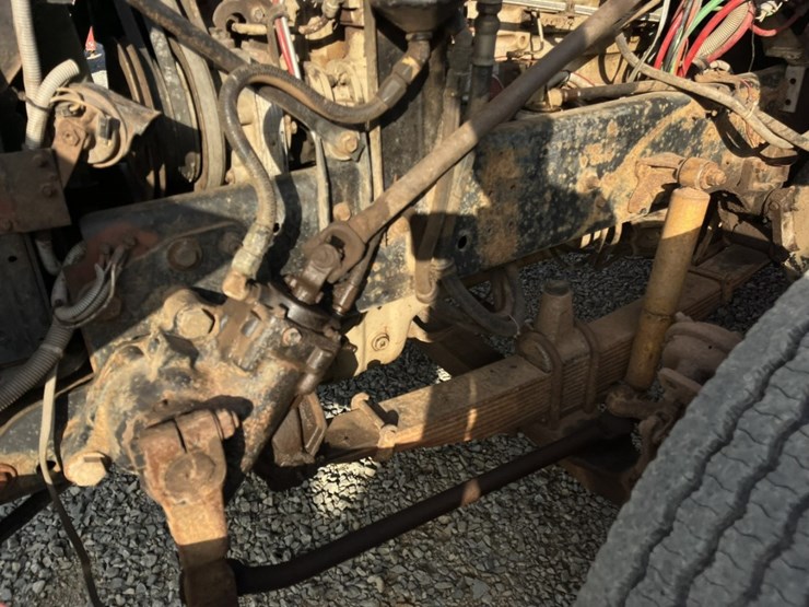 #5001-•-1988-freightliner-mb80-tandem-axle-dump-truck-image-34