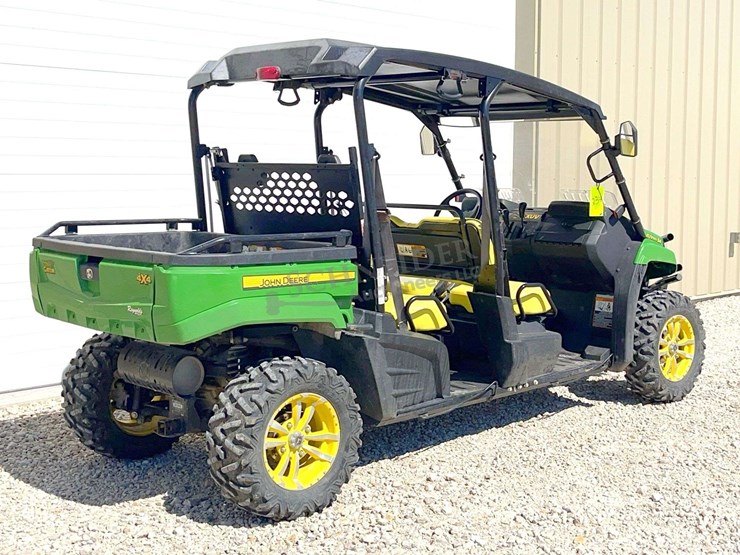 2016-john-deere-gator-image-5