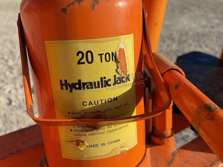 central-hydraulics-20-ton-shop-press-image-5