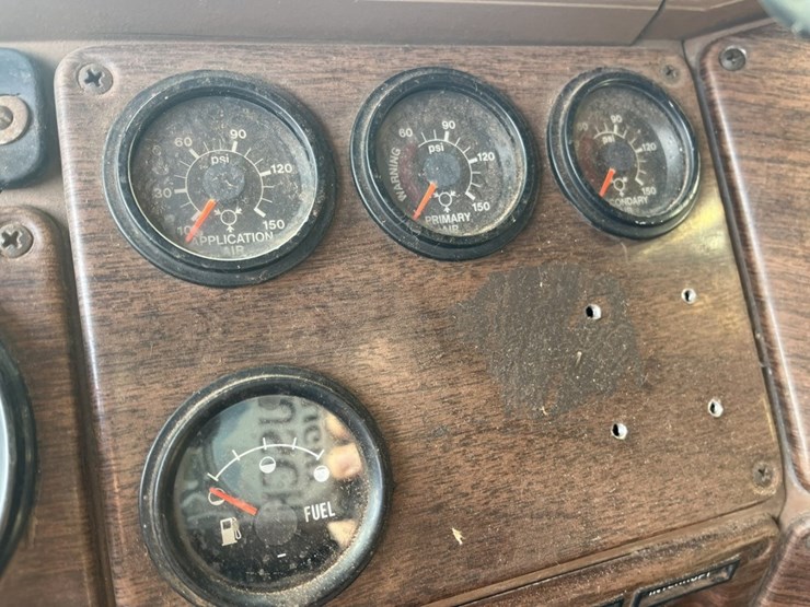 #5001-•-1988-freightliner-mb80-tandem-axle-dump-truck-image-58