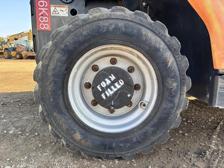 2017-jlg-g5-18a-image-19