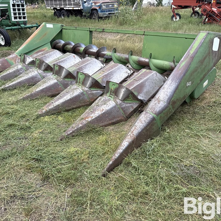 JOHN DEERE 643