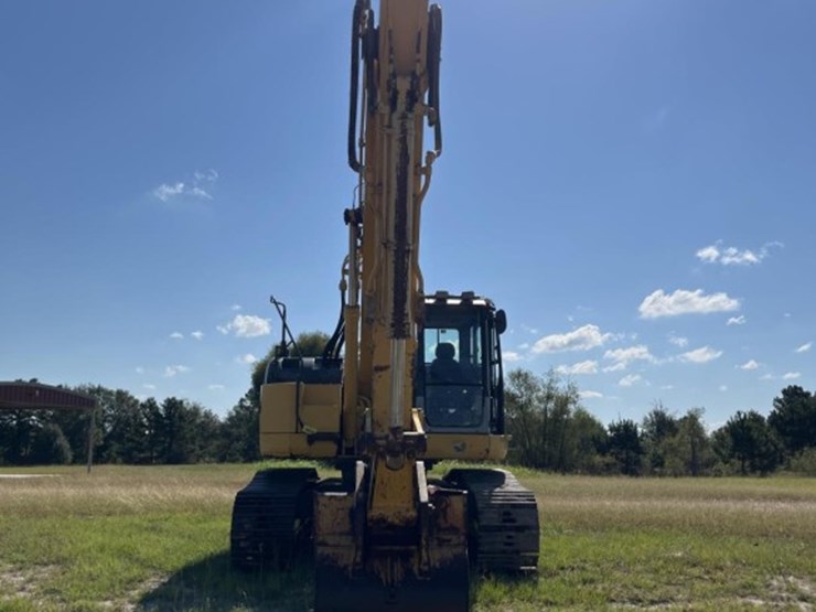 komatsu-pc228us-lc-image-8