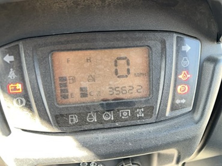 kubota-rtvx1140-image-9