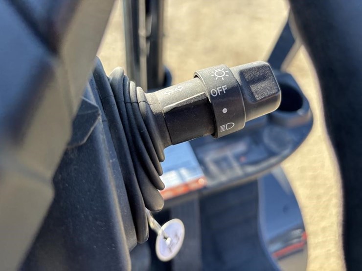 2015-toyota-8fdu30-image-19