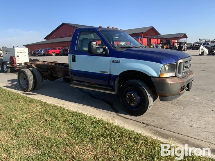 2003-ford-f550-xl-image-3