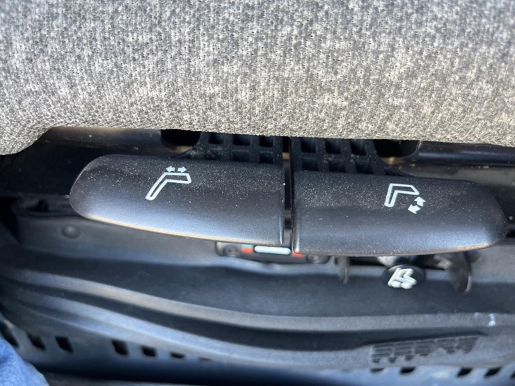 john-deere-1050-image-71