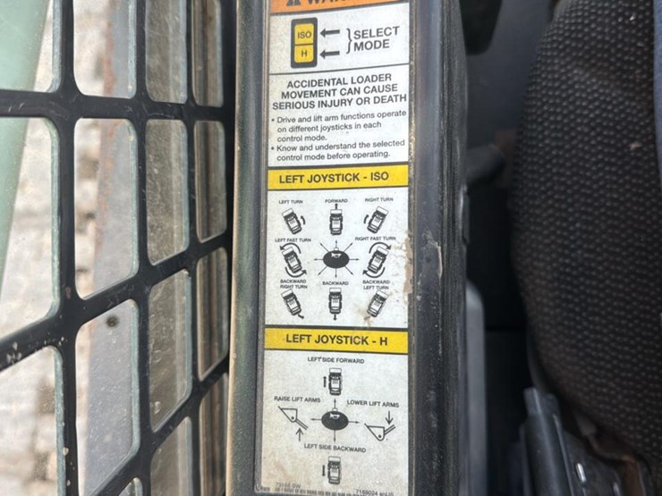 2020-bobcat-t870-image-47